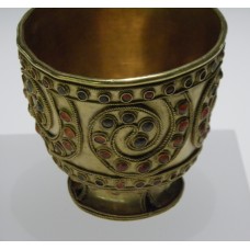 Goblet, Trialeti barrow, spiral design with stones